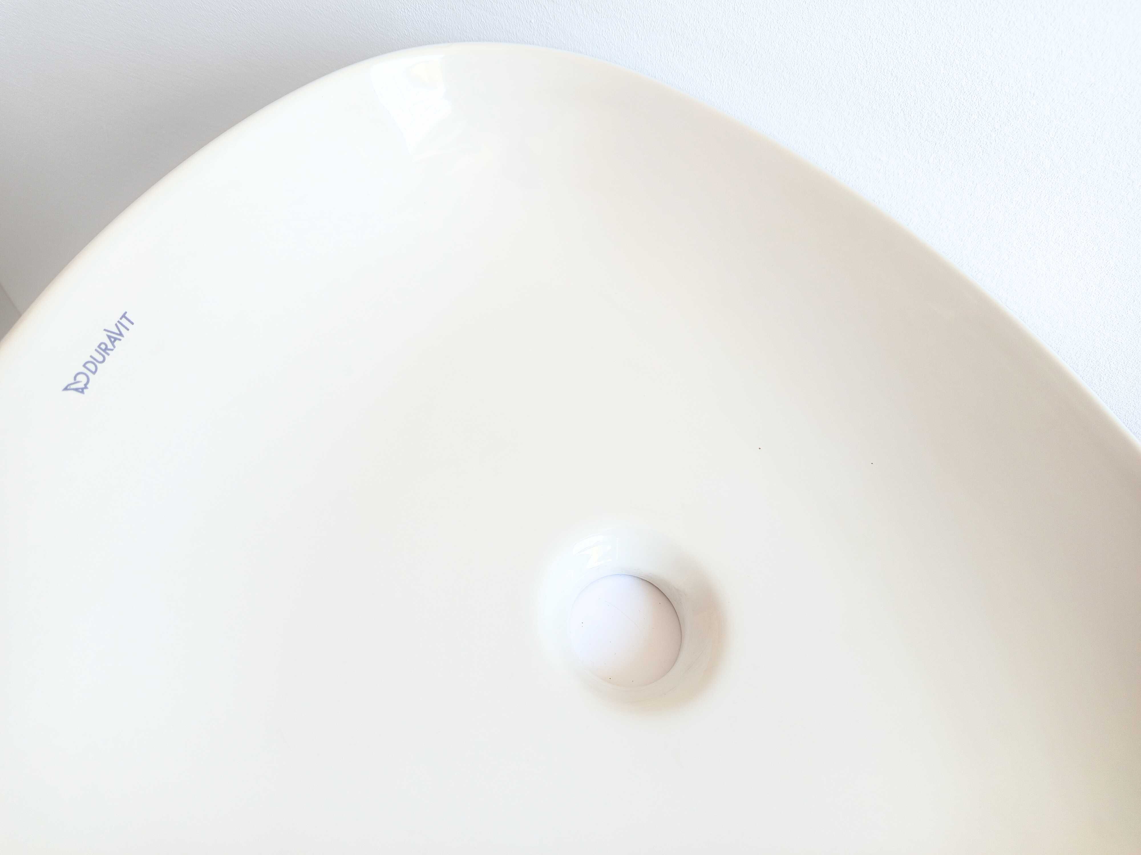 Мивка Duravit oval Bathroom Sink 2339-50