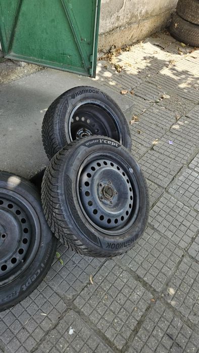 Гуми с джанти 205/60 r16