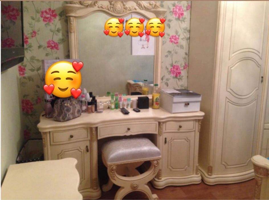 Спальний гарнитур