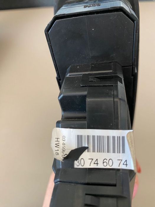 Buton comanda geamuri Volvo S60 S80 V70 XC70 XC90 30746074