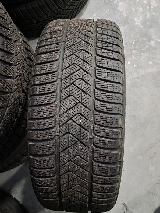 Anvelope Pirelli Sotozero 3 Elect 235/45/18 98V M+S ( Tesla 3 ) IARNA