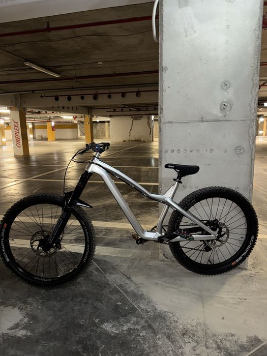 Dartmoor Hornet Pro custom made