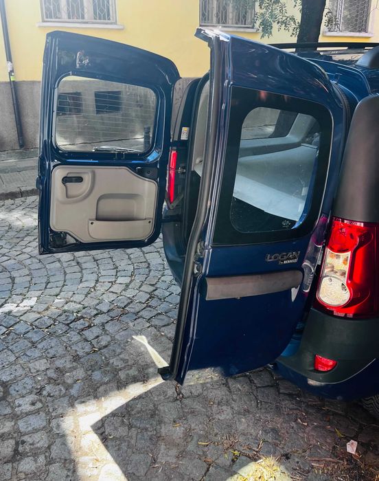 Dacia Logan dark blue 60.000 km