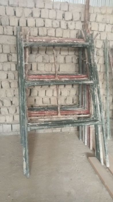 Курилиш учун Леса сотилади.