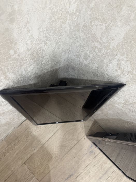 Продам два ЖК телевизора Samsung