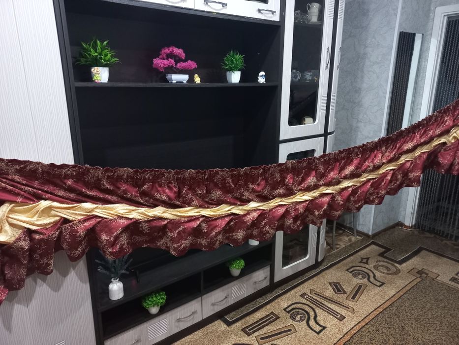 Отдам ламбрикен за фрукты.