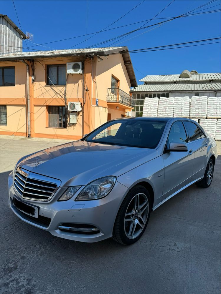 Dezmembrez Mercedes  w212 e-class 3.0 diesel bigxenon trapa!