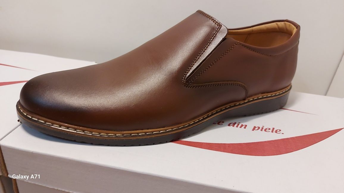 Pantofi bărbați model  : 207 negru maro șiret elastic piele naturala