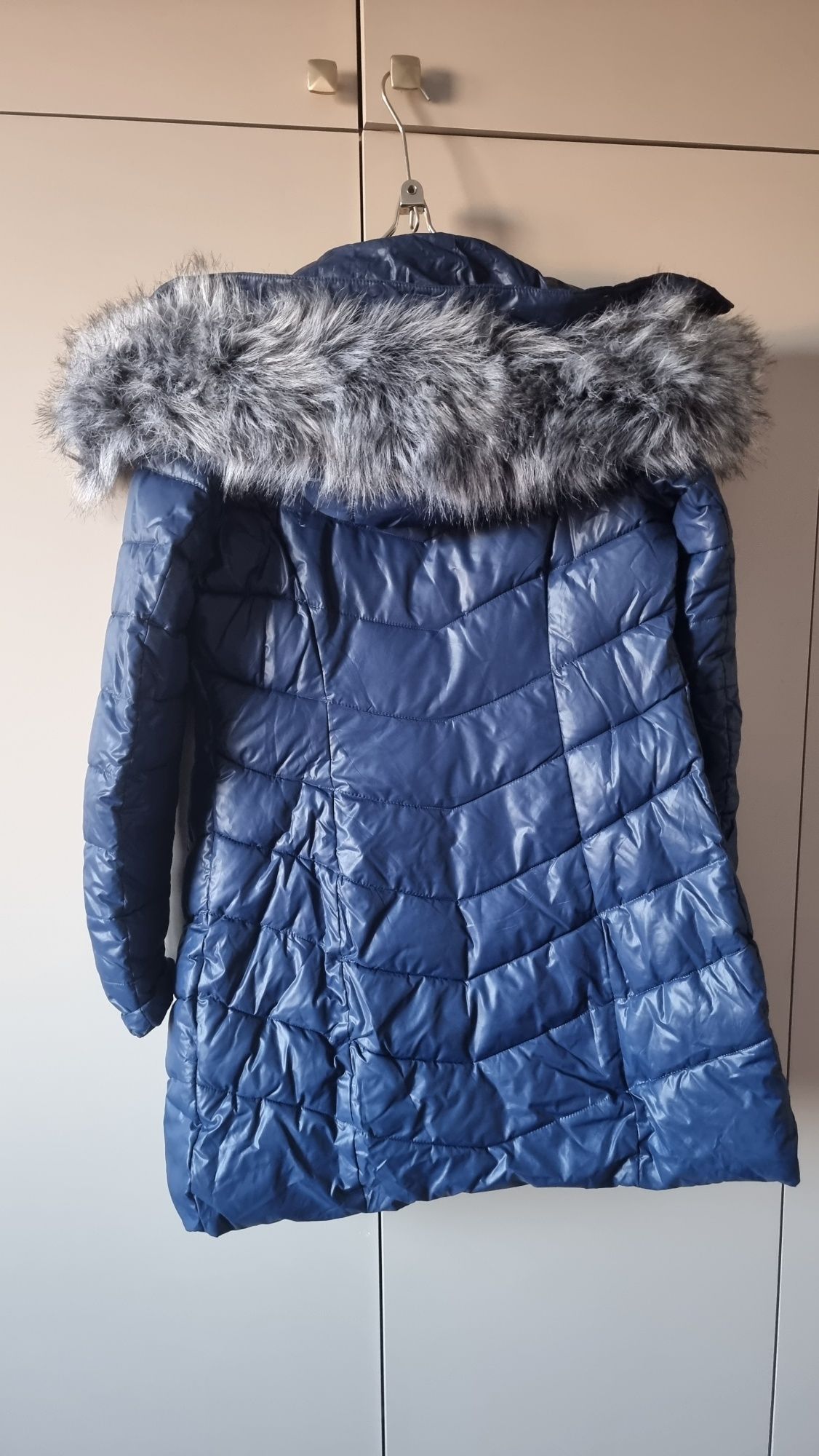 Куртки зимние и пальто