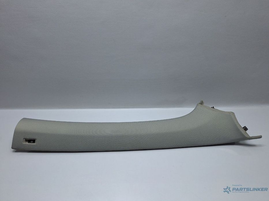 Ornament stalp parbriz dreapta VOLKSWAGEN GOLF V 1K1 2003 - 2009 TDI BKC, BLS, BXE 1K0867234G