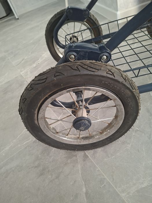 Продаётся детская коляска