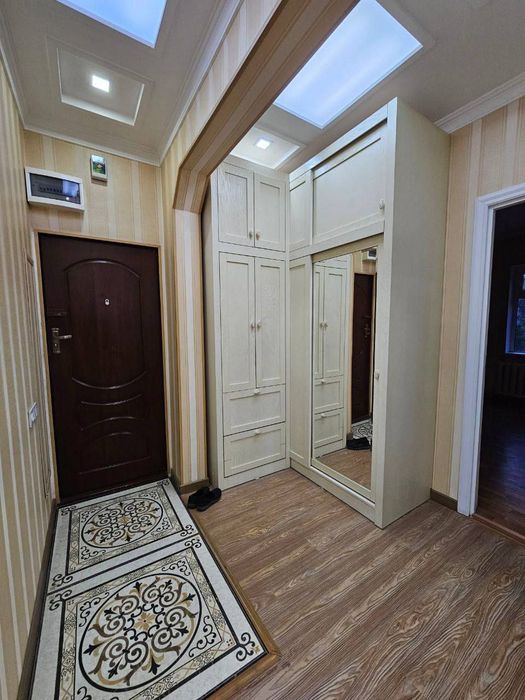 Юнусабад 15 5ком/4 этаж/5 этажный 90м²