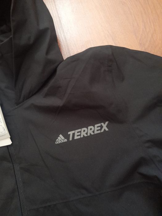 Adidas TERREX дамско яке L размер.