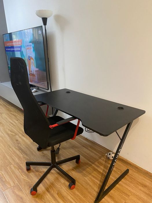 Birou gaming impecabil 60×120
