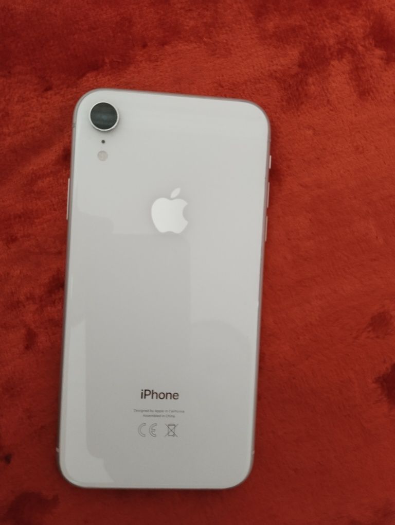 Продам Iphone xr