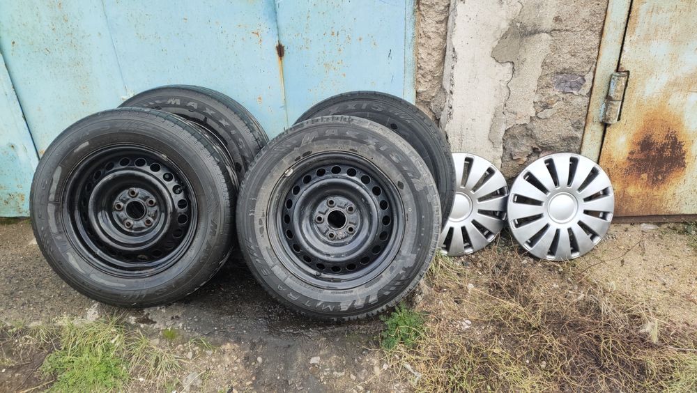 Колеса в сборе 215/65/16 5*114,3