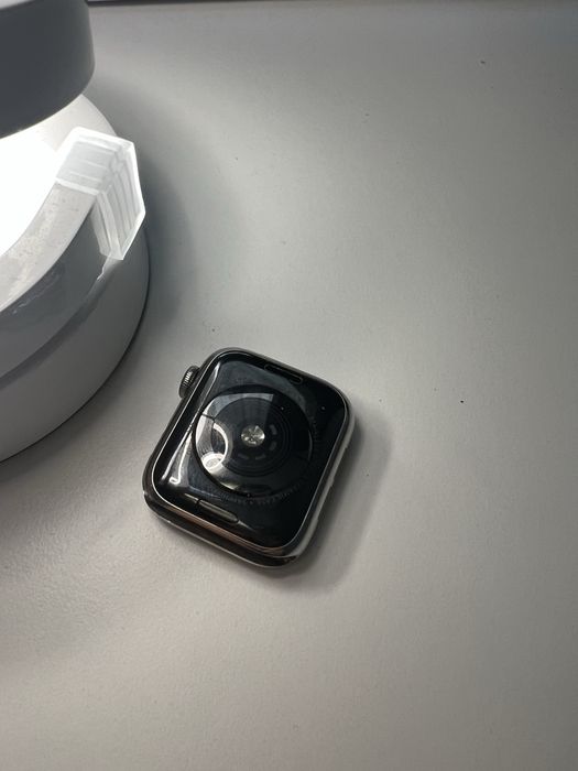 Apple watch series 4. 40mm.