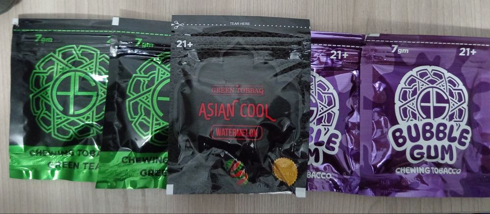 Шнюсы фруктовые , новые запечатанные