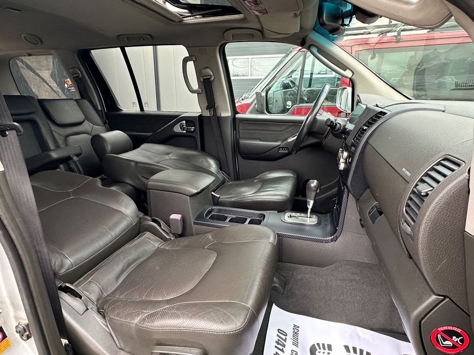 Nissan Pathfinder Nissan Pathfinder 2007 •7Locuri• Piele AUTOMAT