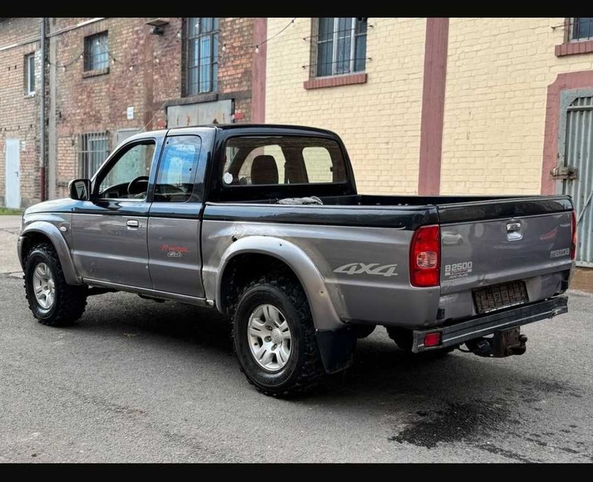 Mazda b2500/ bt 50
