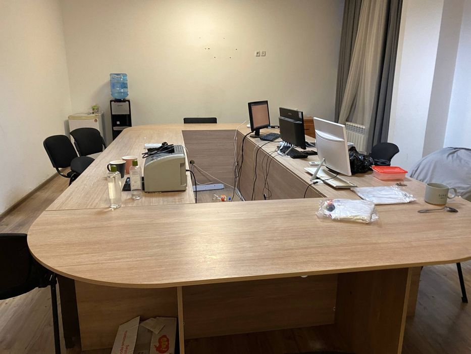 Офисный конференц стол с стулями 10 штук