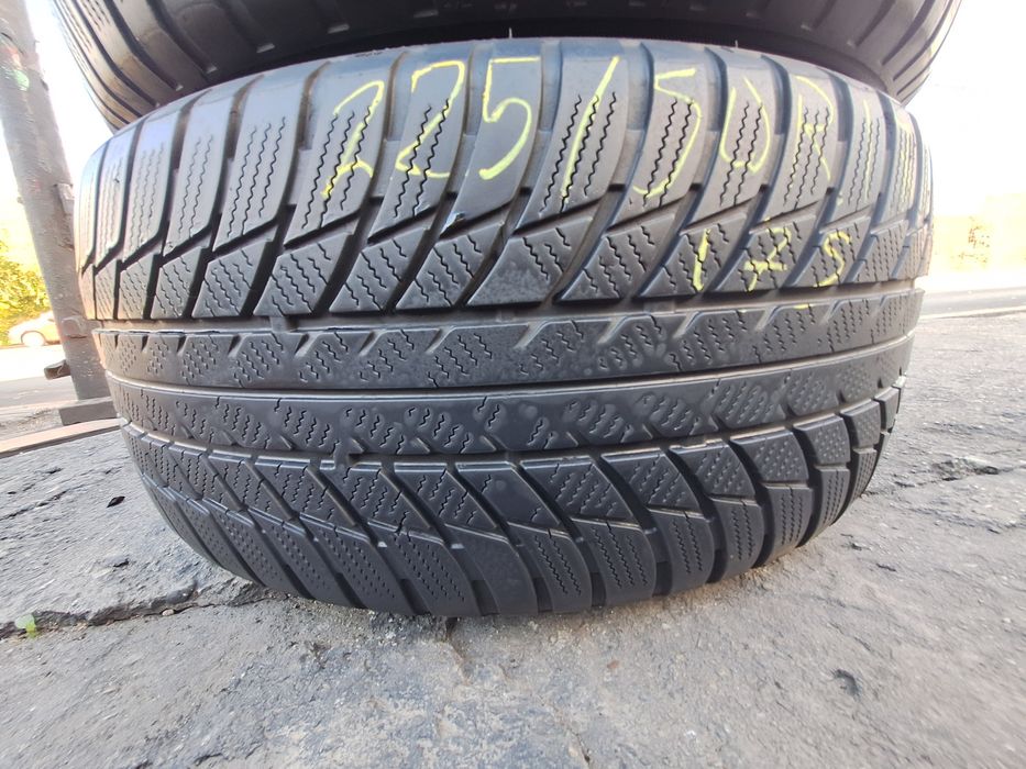 2 anvelope iarna 225/50r17 Bridgestone 2020 Rft runflat Montaj Gratuit