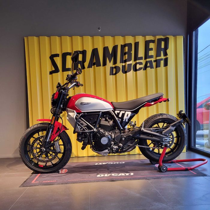 HobbyMoto vinde Ducati Scrambler ICON 800, garantie 3 ani
