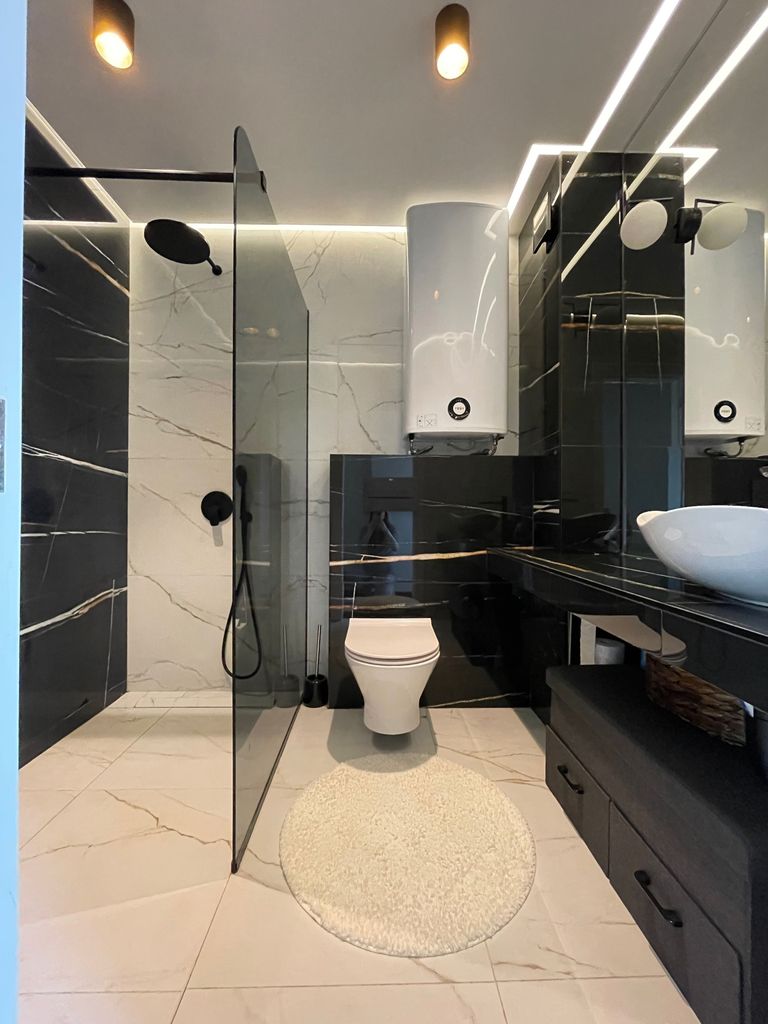 Продава се Двустаен апартамент в Варна, Морска градина - 85 кв.м за 4683 €/кв.м - Снимка #10