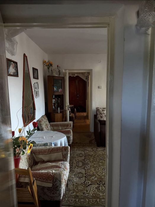 Vand Apartamet cu 3 camere