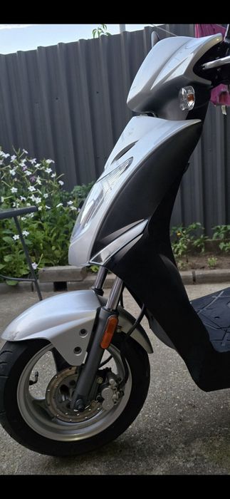 Vând scuter KYMCO AGILITY 50