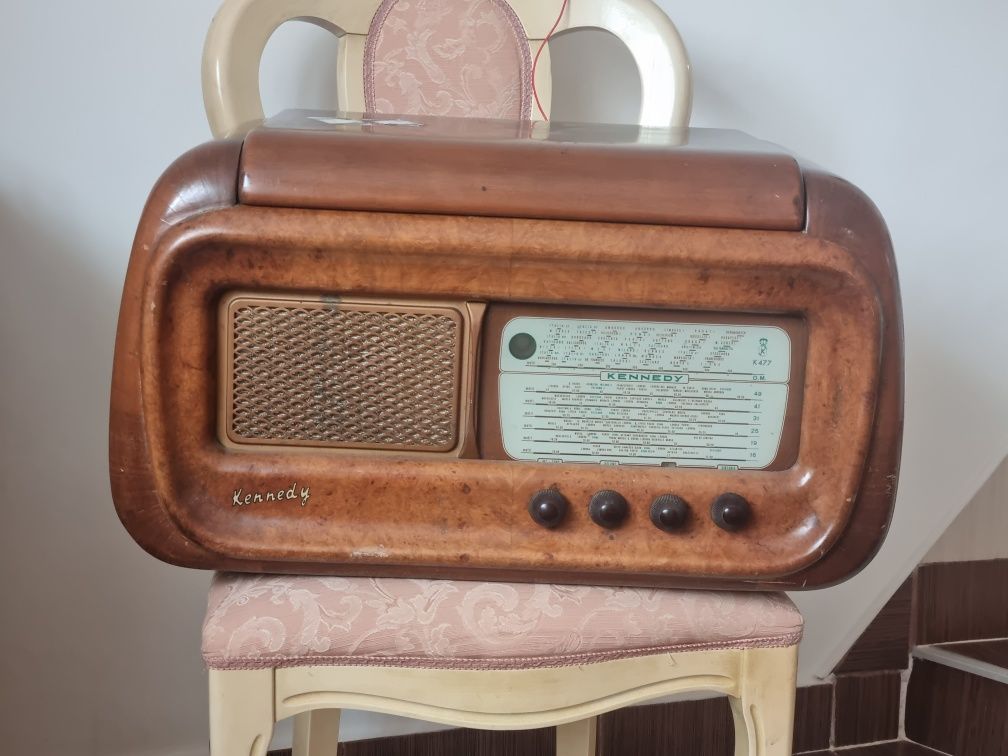 Radio pe lampi functional
