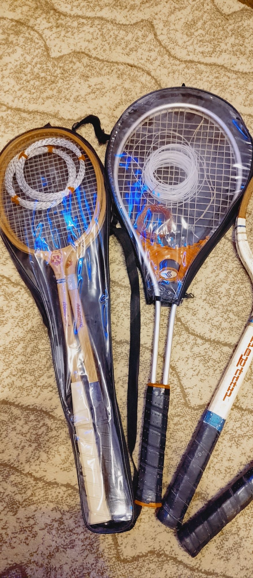 Rachete tenis si badminton vintage anii 1980 pentru colecționari