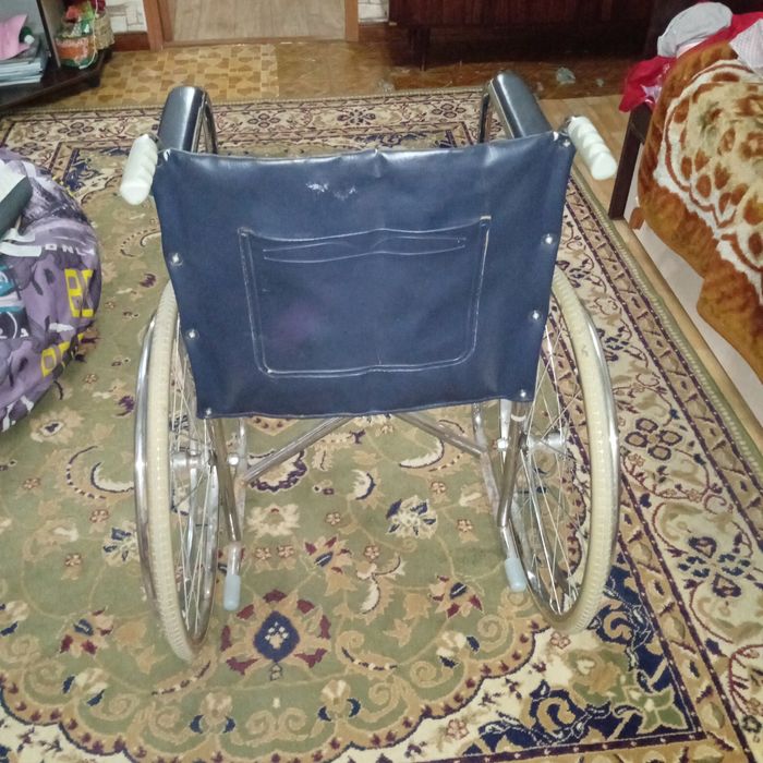 Инвалидная коляска