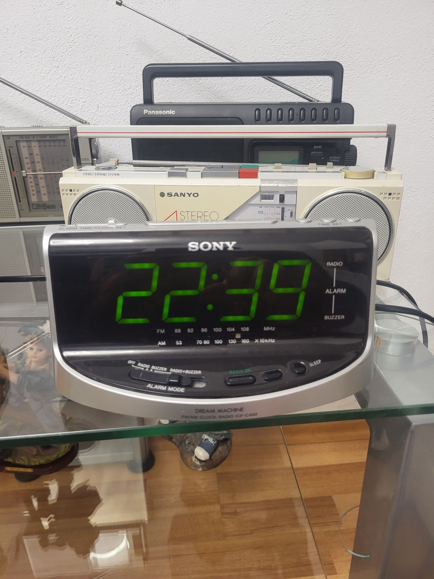 Radiouri de colecție GRUNDIG Sony Panasonic  Sanyo