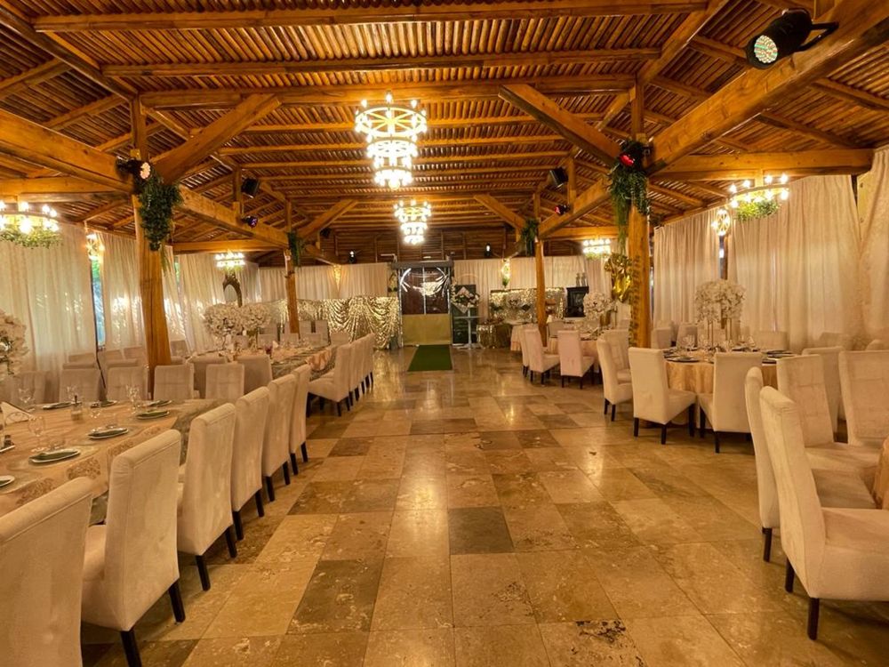 Restaurant Golden Moments (Sala evenimente Nunți-Botezuri-Majorate)