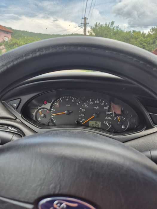 Ford Focus 2003 1.4 benzină