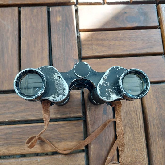 Бинокъл Solux paris super aeros с напълно здрави лупи