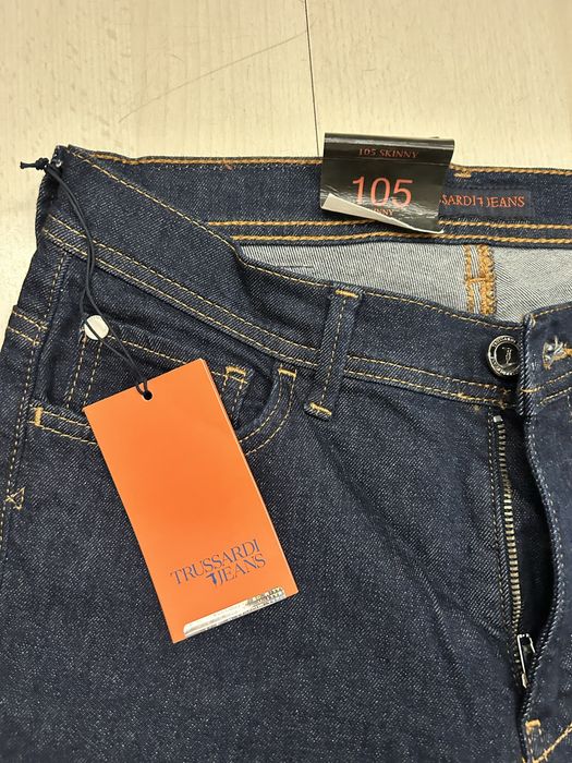 НАМАЛЯВАМ на 40 лв, Уникални дънки Трусарди, чисто нови с етикет