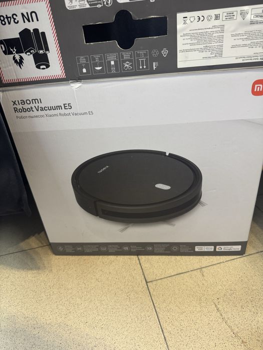 Прахосмукачка робот Xiaomi v5