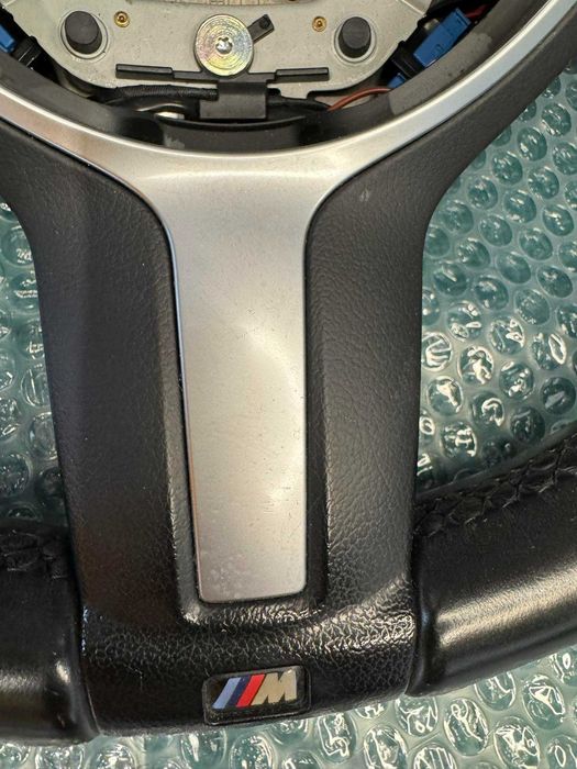 BMW X1 F48 F45 F46 X2 F39 Кожен спортен волан Лост за смяна