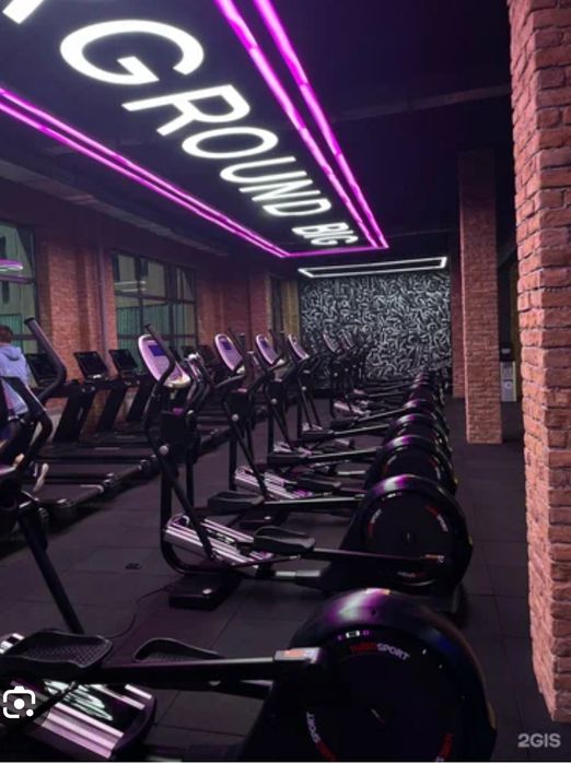 Продам абонемент в Underground с тренером