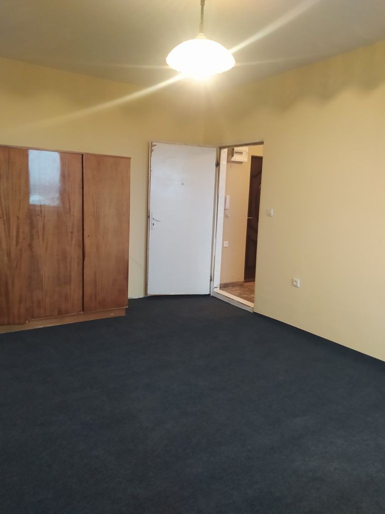 Продава се Едностаен апартамент в Плевен, Сторгозия - 43 кв.м за 977 €/кв.м - Снимка #10