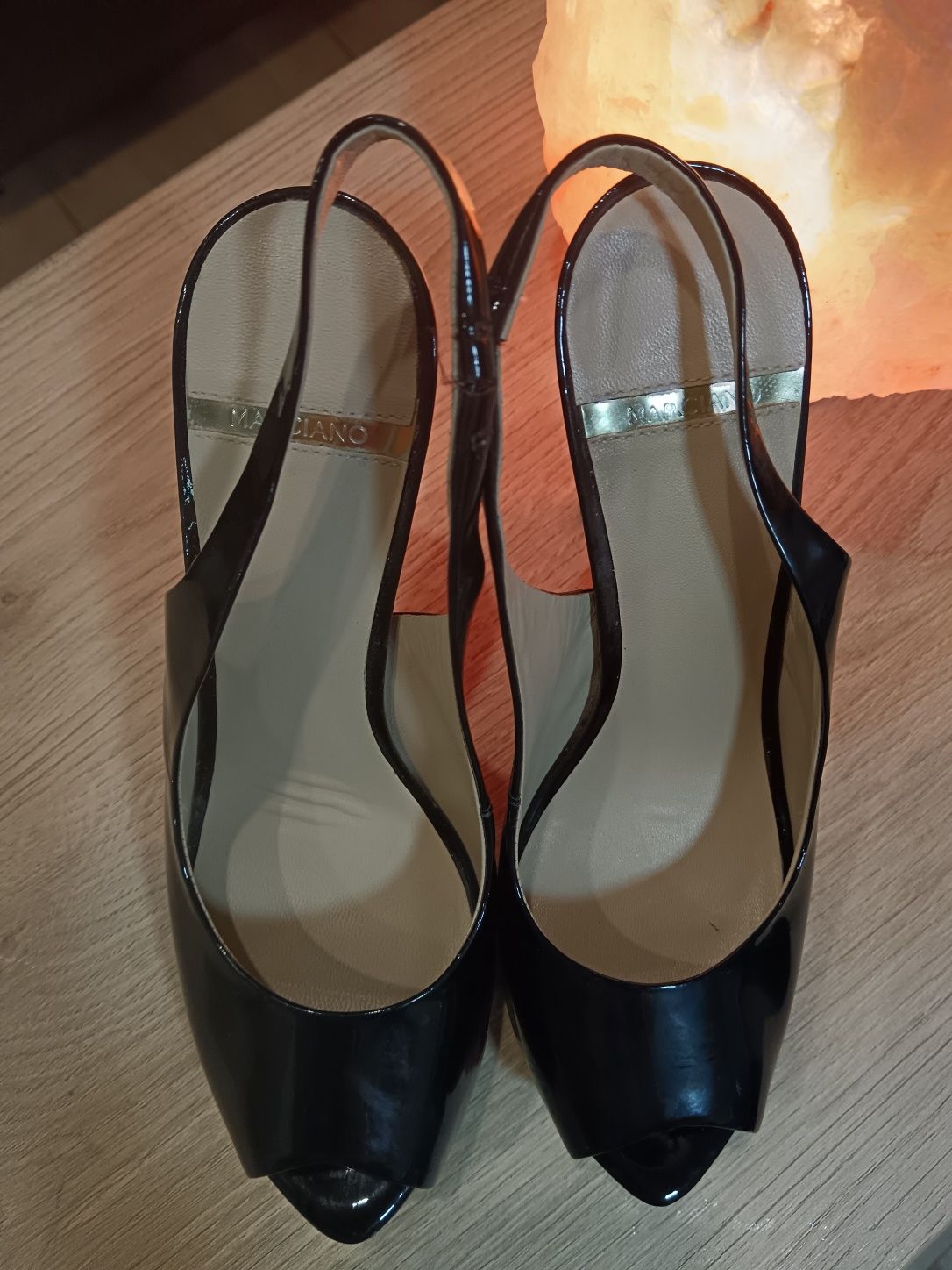 Дамски сандали  Guess Marciano