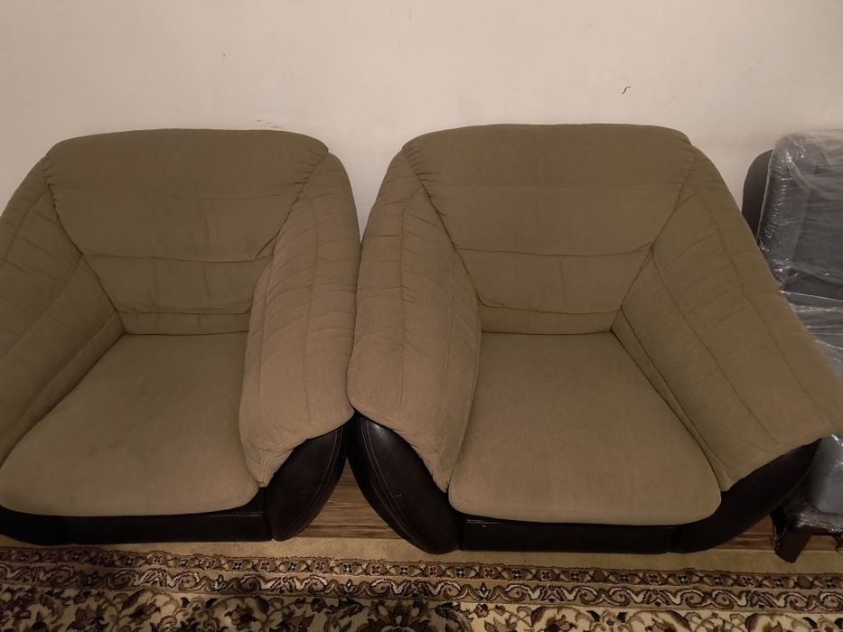 Диван с креслами