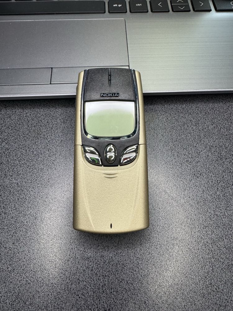 Nokia 8850 Gold stare buna