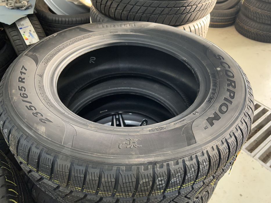 235/65/17 Pirelli 4бр Зимни