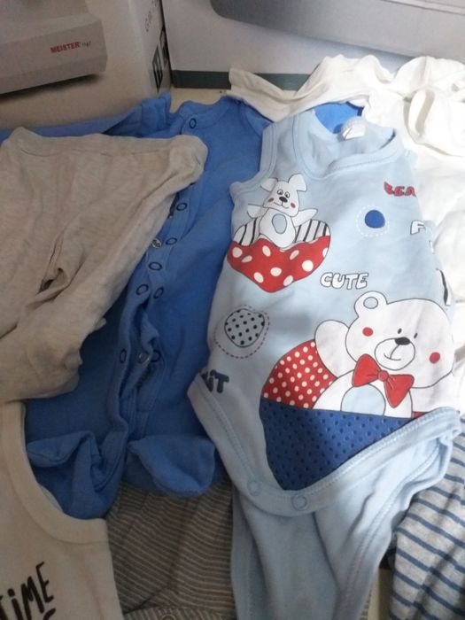 Lot 30 articole Haine Nr 60 -80 60 lei