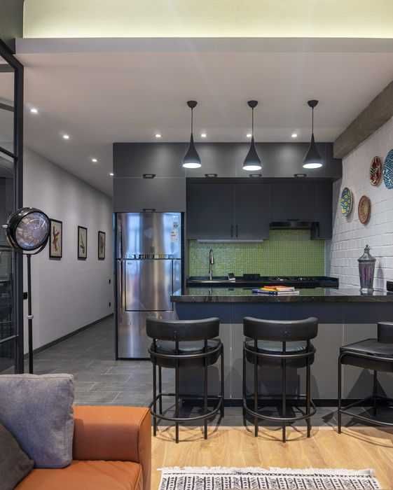 Срочно сдается! На ул.Сайрам! 2/5/9