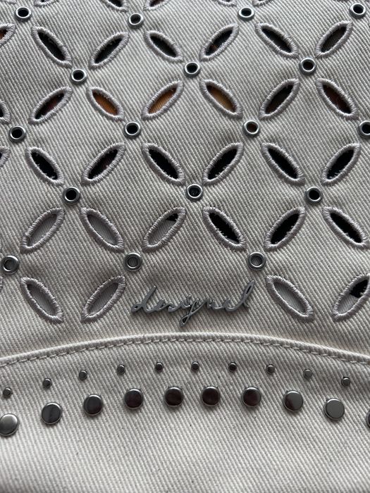 Нова раница Desigual