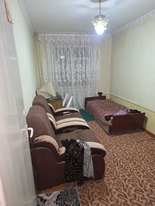 4 хонали квартира сотилади, 3 этаж, 80 кв.м.